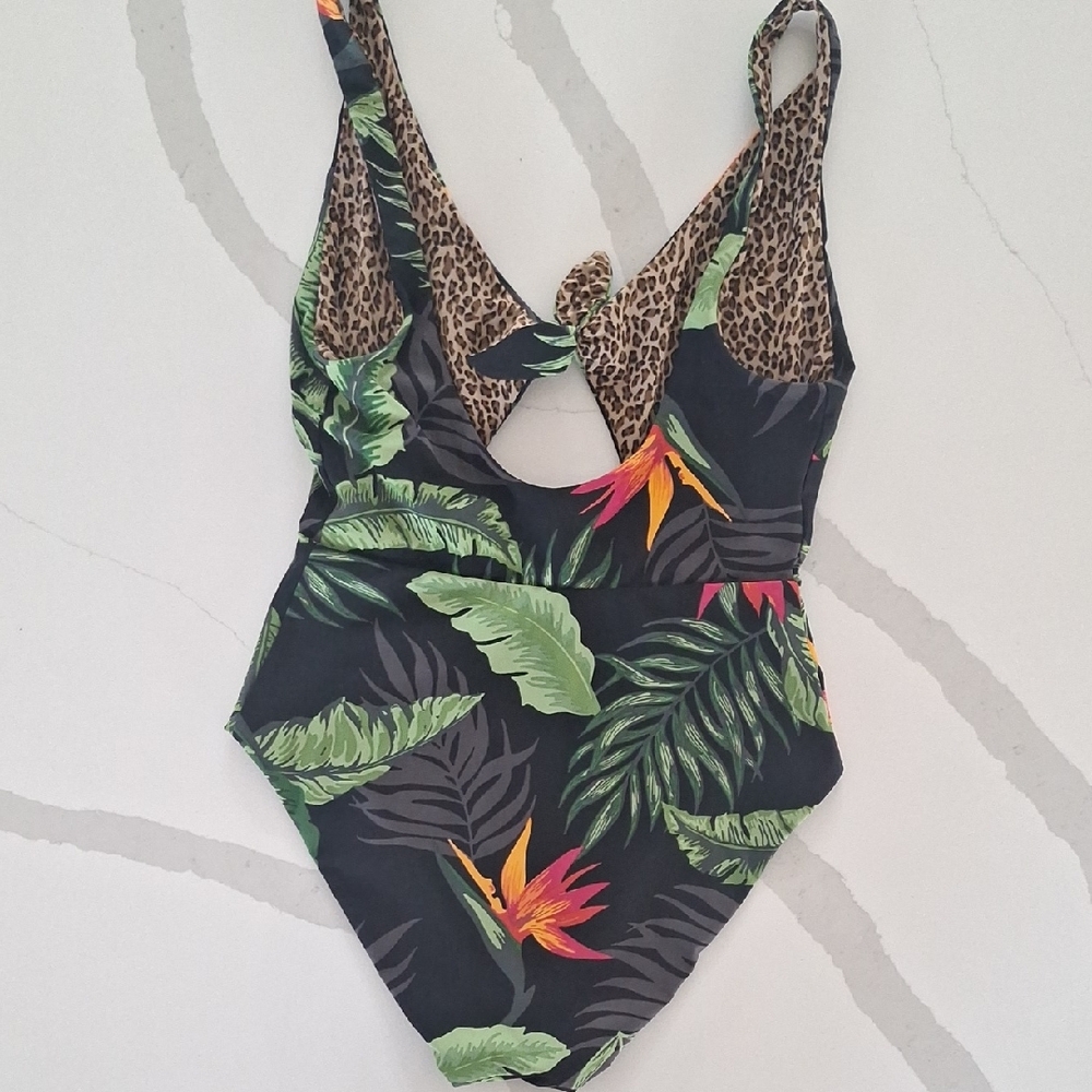 Skinny Dippers FIJI Reversible Swimsuit - Picture 5 of 5